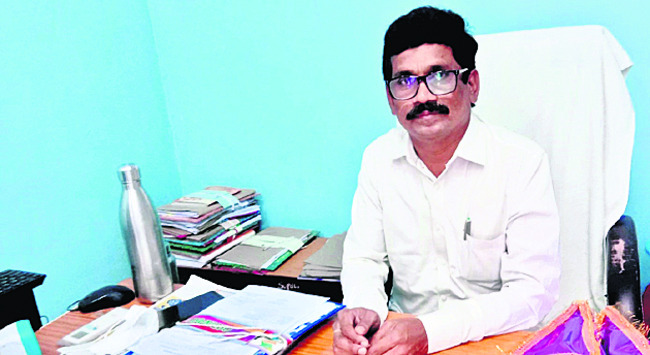 ఇంకెన్నాళ్లకు ‘లిఫ్ట్‌’ ఇస్తారు?4