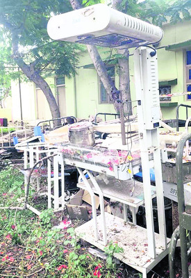 ● నిర్లక్ష్యానికి నిదర్శనం 1