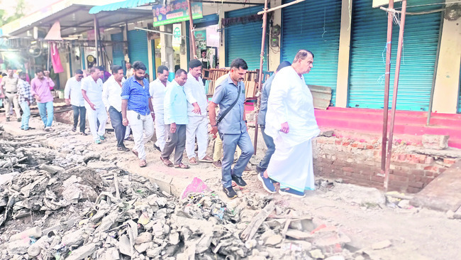 ఉత్తర్వులను వెనక్కి తీసుకోవాలి
2