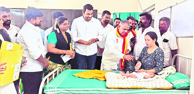 విజయ్ @ 51 1