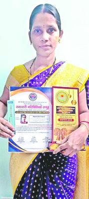 సత్తాచాటిన బల్లికురవ ఎడ్లు
2