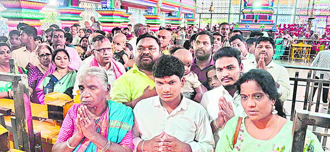మల్లన్న క్షేత్రంలో భక్తుల సందడి 1