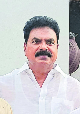 బాకాయి బాబుపై పోరు1