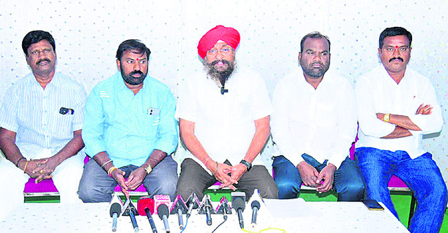 ఇస్కాన్ ఆలయ నిర్మాణానికి సహకరిస్తాం1
