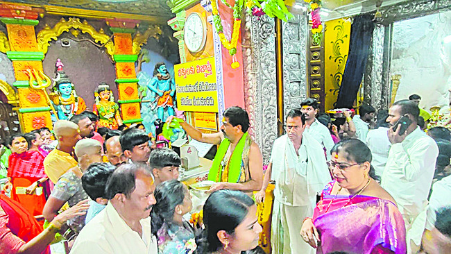 మల్లన్న క్షేత్రంలో భక్తుల సందడి 2