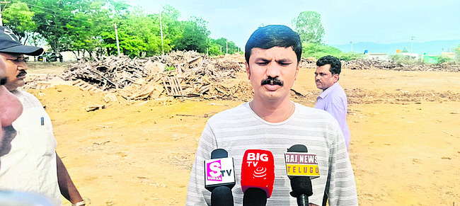 ● రేణిగుంట ఎయిర్పోర్టు సమీపంలో రూ.60 కోట్ల భూమి కబ్జా 2