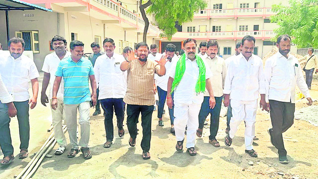 రూ.327.39 కోట్ల రైతు భరోసా నిధులు జమ1