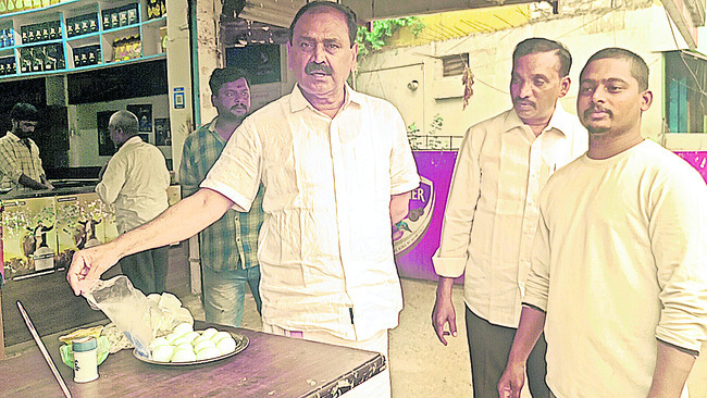 ● ఆధ్యాత్మిక క్షేత్రంలో మళ్లీ పడగవిప్పిన లిక్కర్ మాఫియ5