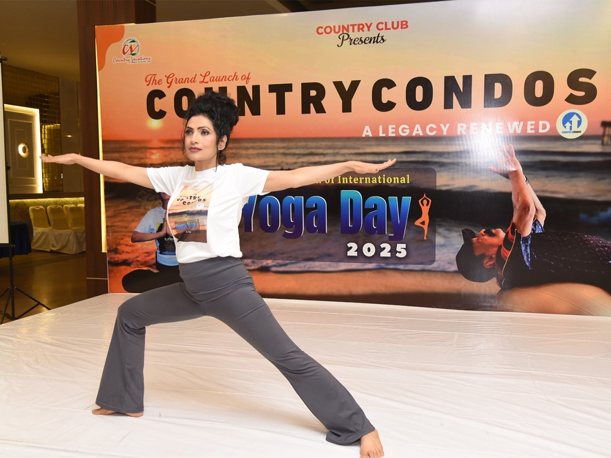 International yoga trainer Simran creates buzz at yoga festivals5