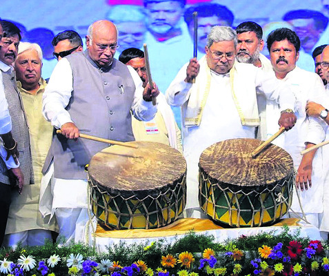 అసమ్మతి రణభేరి1