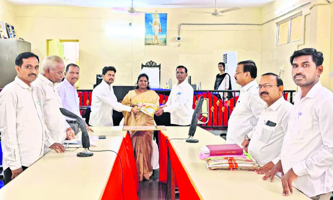 ఇంటర్లో 1,445 అడ్మిషన్లు
1