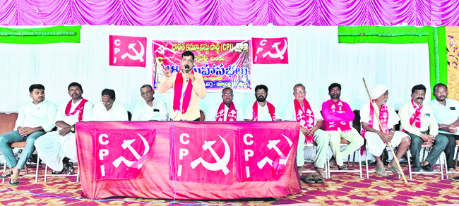 మహిళలకు రక్షణ కరువు
1