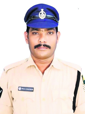 రోడ్డు ప్రమాదంలో హెచ్‌సీకి తీవ్ర గాయాలు2