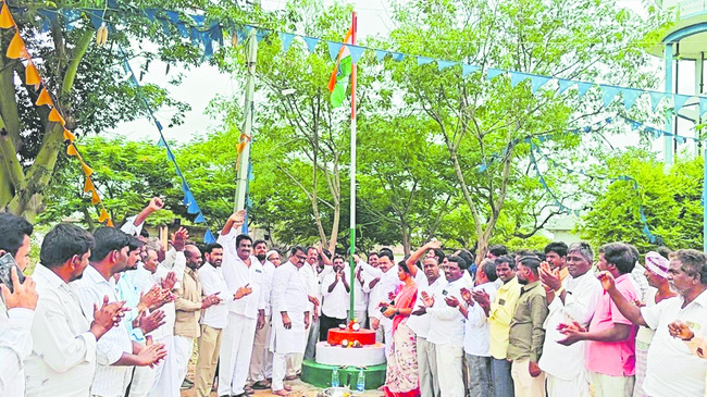 కేంద్ర పథకాలపై రచ్చబండ
1