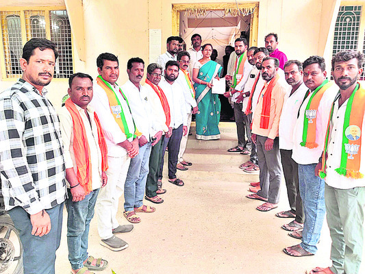 సిరిసిల్ల ‘సెస్’ ఎండీగా మోహన్రెడ్డి
1