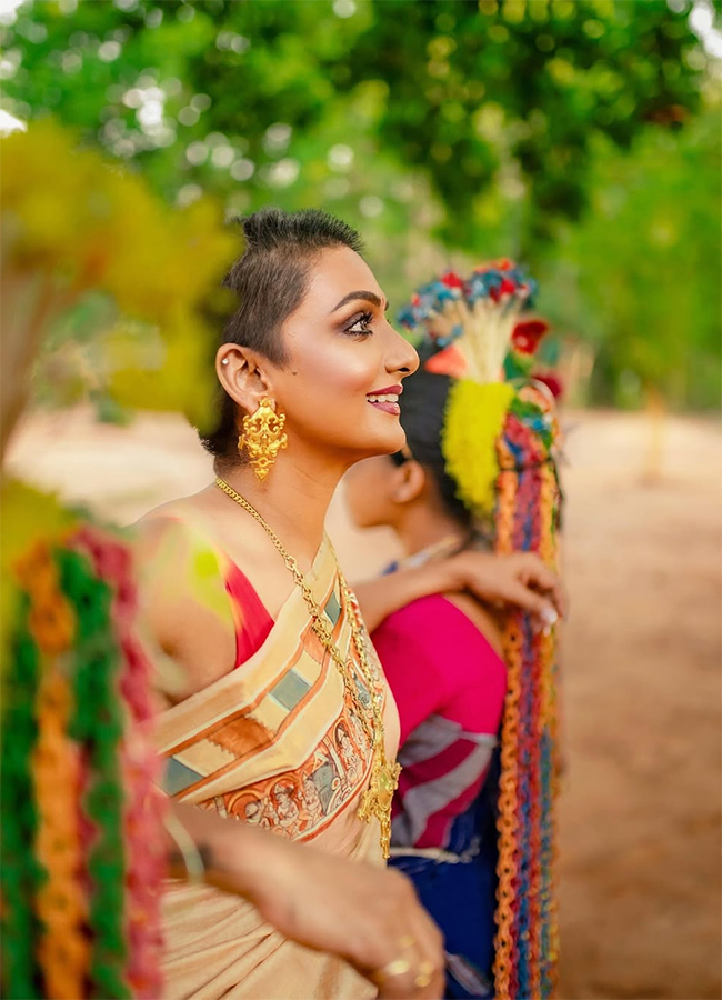Bhanupriya Sister Shanti Priya Look with Shaved Head Goes Viral5