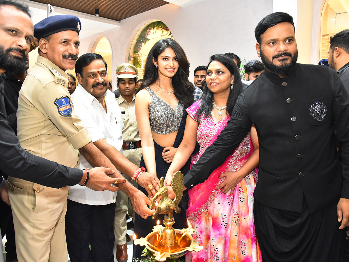 Femina Flaunt Studio SalonLaunch by manasa varanasi stills4