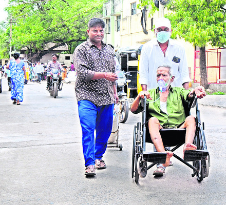 సొంతవారికి పరీక్షే! 2