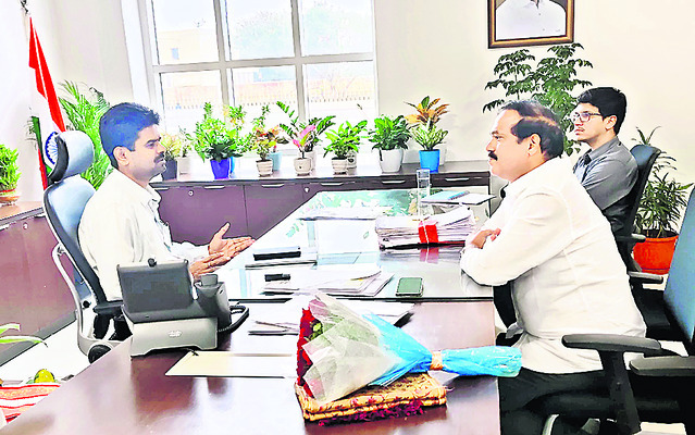 కంటి ఆరోగ్యంపై  అవగాహన కల్పించాలి2