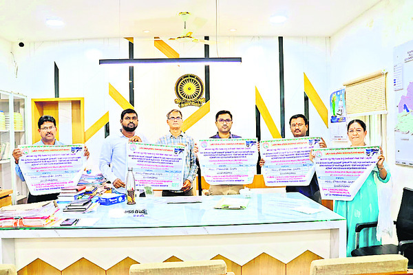 గ్రామాల్లో పారిశుద్ధ్య పనులు చేపట్టాలి1