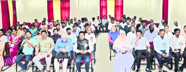 ఉపాధి అవకాశాలుండే విద్య అవసరం1