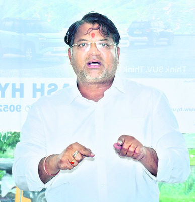 బస్డిపోపై సీఎంతో చర్చిస్తా11