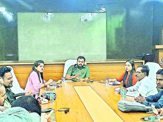 బాధ్యతల స్వీకరణ 1