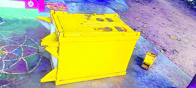 కలెక్టర్, ఎస్పీలకు ప్రశంసలు 1