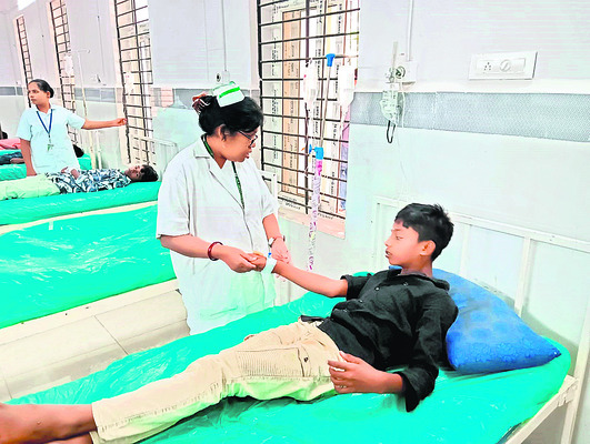 అల్పాహారం తిని ప్రాణాపాయం1