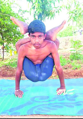 పిల్లలు..‘యోగా’ విద్యలో పిడుగులు2