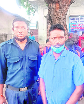 ఎంజీఎంలో సెక్యూరిటీ గార్డు, స్వీపర్పై దాడి1