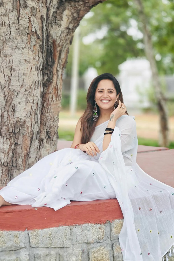 Anchor Anasuya Latest Beautiful Pictures2