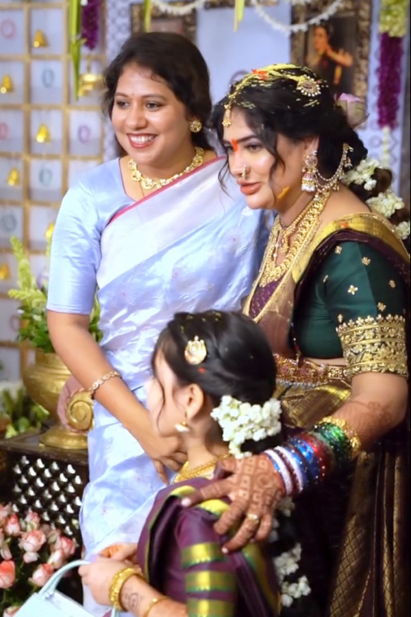 TV Celebrities Attend mogalirekulu serial Fame Anjali Baby Shower Photos16