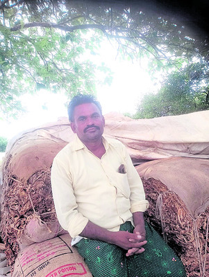 గడప దాటని దిగుబడి
2