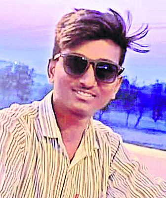పండుగకు సరుకులు కొనడానికి వస్తూ.. మృత్యుఒడికి1
