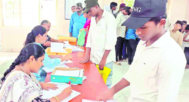 వాకథాన్ ర్యాలీని జయప్రదం చేయండి 1