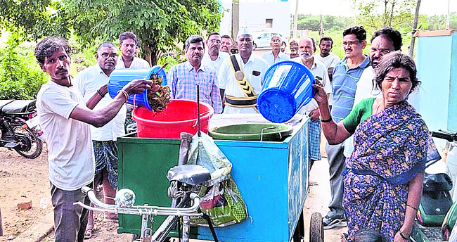 పల్లెల్లో పారిశుద్ధ్యం లోపిస్తే చర్యలు తప్పవు 1