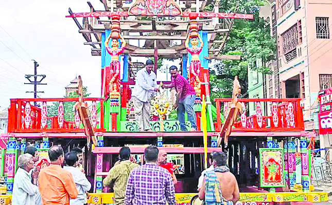 రథాలపై నీలచక్రాల అమరిక 2
