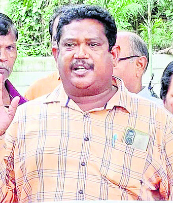 వీఆర్ఏల నిరసన హోరు1
