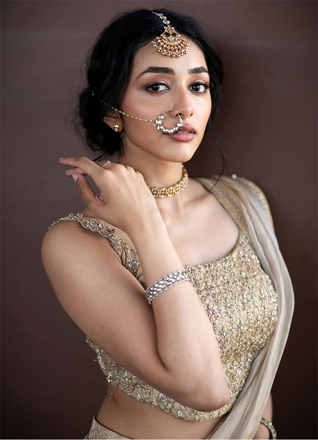 Beautiful Pics And Interesting Facts About Kannappa Actress Preity Mukhundhan2