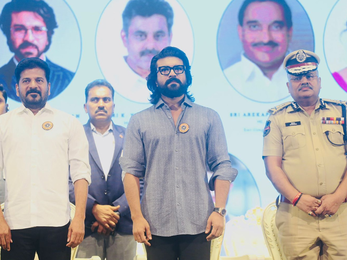 CM Revanth Reddy,Ram Charan,Vijay Deverakonda participate Anti-Drugs Day Event in Hyderabad Photos 4