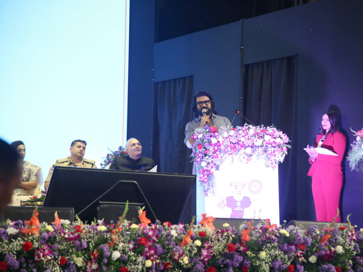 CM Revanth Reddy,Ram Charan,Vijay Deverakonda participate Anti-Drugs Day Event in Hyderabad Photos 19
