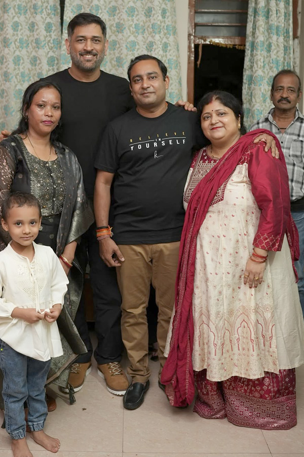 MS Dhoni Attends Childhood friend Birthday party Photos8