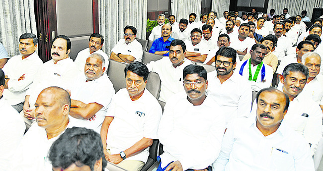 పారిశ్రామిక ప్రగతితోనే అభివృద్ధి 2