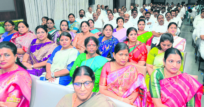 ప్రజల్లోకి ప్రభుత్వ వ్యతిరేకత 1