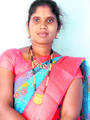 ఇంటి నుంచి బయటకు వెళ్లి 1