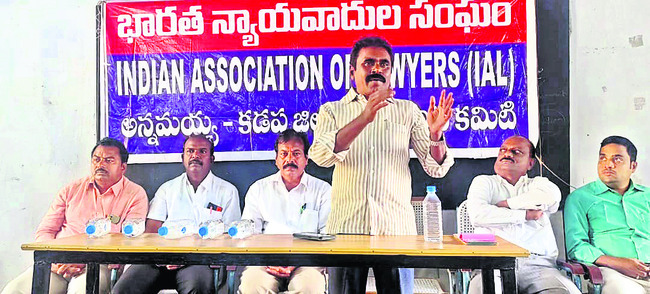 అదనపు కట్నం కోసం వేధింపులు 1