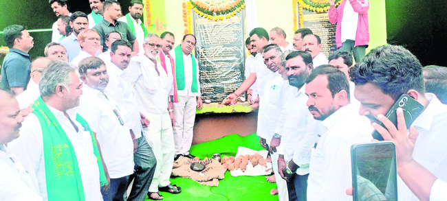 కేసీఆర్ కుటుంబం జైలుకెళ్లడం ఖాయం 1