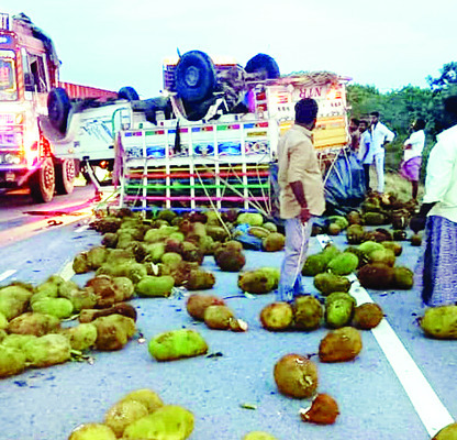 వైఎస్సార్‌సీపీ రాష్ట్ర అనుబంధ విభాగాల్లో ఆరుగురికి చోటు1