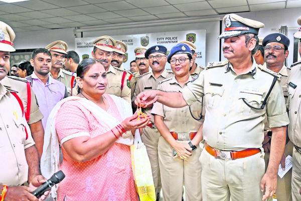 70 కేసుల్లో 65 మంది అరెస్ట్‌ 1